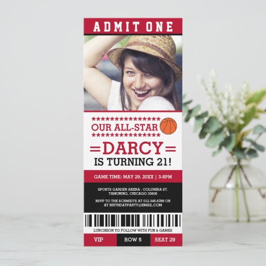 Invitations d'anniversaire de billet de (Debout devant)