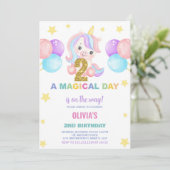 Invitations d'anniversaire de la licorne du 2e ann (Debout devant)