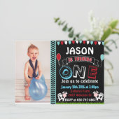 Invitations d'anniversaire de la vache de ferme av (Debout devant)