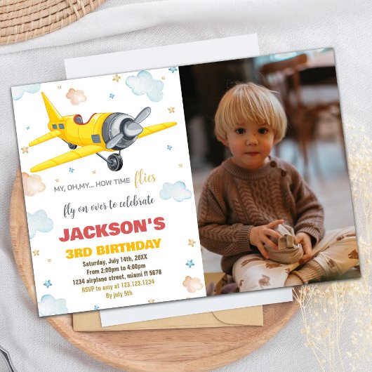 Invitations d'anniversaire de l'avion Jaune avec p