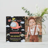 Invitations d'anniversaire de l'avion rouge noir a (Debout devant)