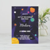 Invitations d'anniversaire de l'espace extra-atmos (Debout devant)