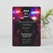 Invitations d'anniversaire du policier (Debout devant)