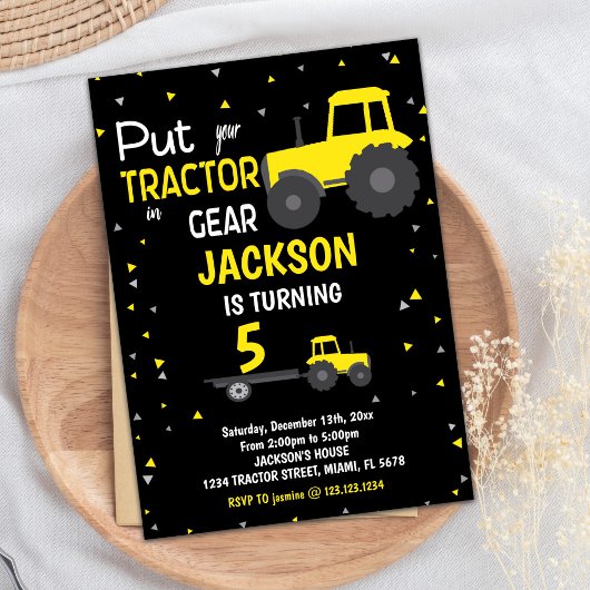 Invitations d'anniversaire du tracteur jaune noir