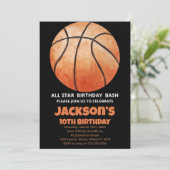 Invitations d'anniversaire d'un basket-ball orange (Debout devant)