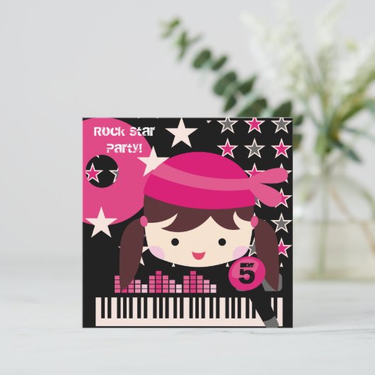 Invitations d'anniversaire personnalisées Brunette (Debout devant)