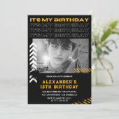 Invitations de 13e anniversaire garçon Photo Spray (Debout devant)