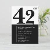 Invitations de 42e anniversaire Black and White El (Debout devant)
