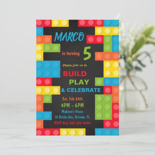 Invitations de blocs de construction, invitations  (Debout devant)