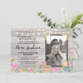 Invitations de bois rustique floral pour l'anniver (Debout devant)