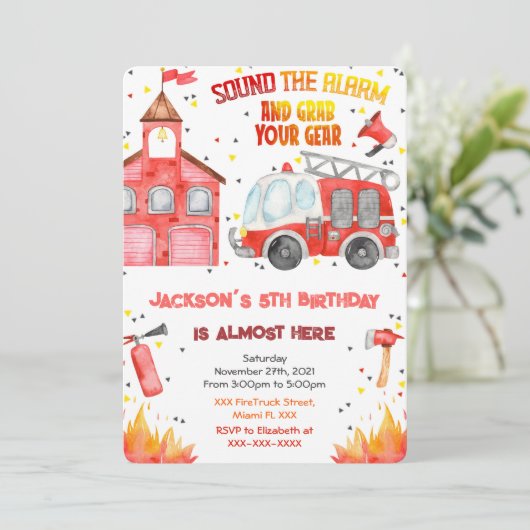 Invitations de camions-pompiers modifiables (Debout devant)