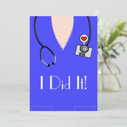 Invitations de diplômes d'infirmière Bleu Scrub Ha (Debout devant)