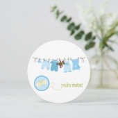 Invitations de douche pour bébé en ligne de vêteme (Debout devant)