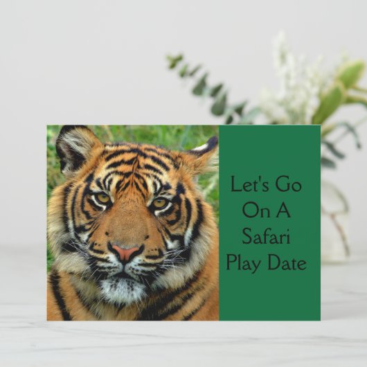 Invitations de fête d'anniversaire de date de jeu (Debout devant)