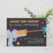 Invitations de fête d'anniversaire d'étiquette de (Debout devant)