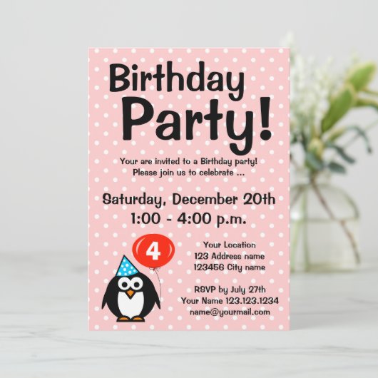 Invitations de fête du 4e anniversaire avec un man (Debout devant)