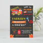 Invitations de la fête d'anniversaire de Firetruck (Debout devant)