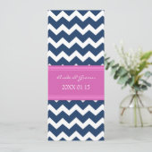 Invitations de mariage Chevron bleu rose chaud (Debout devant)