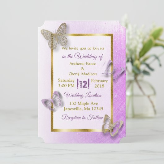 Invitations de mariage de lavande et de papillon d (Debout devant)