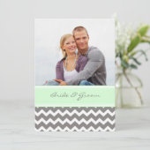 Invitations de mariage photo Gray Mint Chevron (Debout devant)