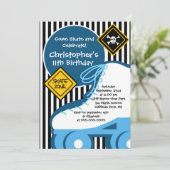 Invitations de patinage d'anniversaire de partie (Debout devant)