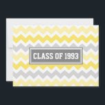 Invitations de réunion de classe Gray Jaune Chevro<br><div class="desc">Invitations pour la fête annuelle de votre école de réunion en hardi et ludique citron jaune,  blanc et gris rétro chevron zigzags motif. Personnalisable avec les détails de votre fête et votre année de graduation,  contactez-nous pour une couleur personnalisée.</div>