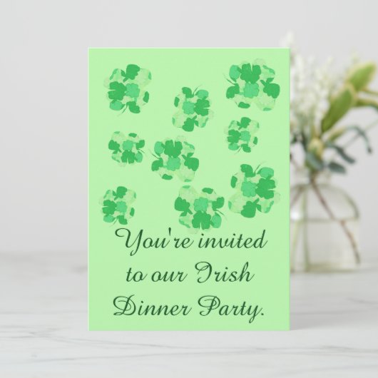 Invitations de soirée irlandaise shamrock (Debout devant)