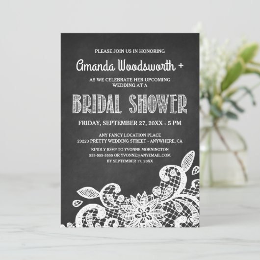 Invitations de tableau noir et dentelle de douche  (Debout devant)