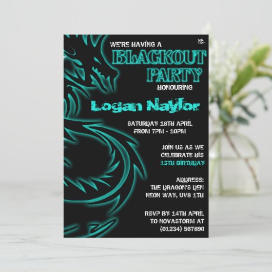 Invitations du groupe UV Blackout Dragon (Debout devant)