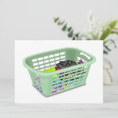 Invitations du panier de blanchisserie (Debout devant)