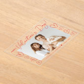 Invitations En Acrylique Heureuse Sainte-Valentin de script rouge moderne (Poser)