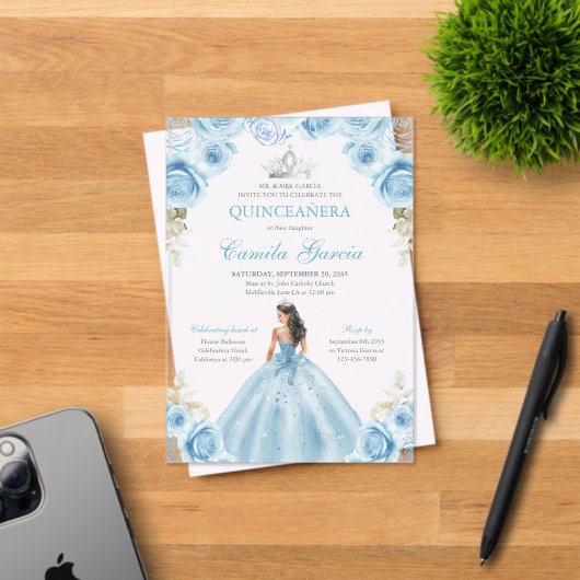 Invitations En Acrylique Light Blue & Silver Floral Princess Quinceañera (Insitu (Carte d'invitation))