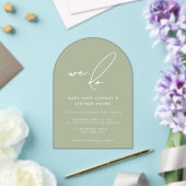 Invitations En Acrylique Nous faisons Moderne Sage Green Calligraphie Scrip (Insitu (Mariage))