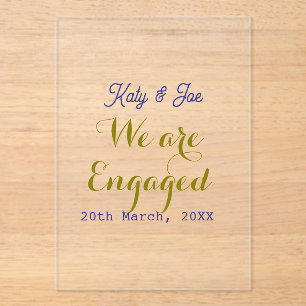 Invitations En Acrylique Nous sommes fiancés violet or nom date élégant sim