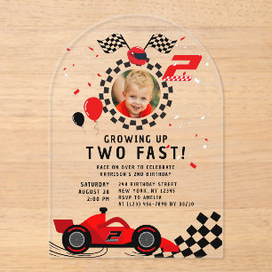 Invitations En Acrylique Photo de voiture de course rouge rapide en grandis
