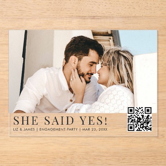 Invitations En Acrylique Photo QR Code Modern Engagement Party (Recto)