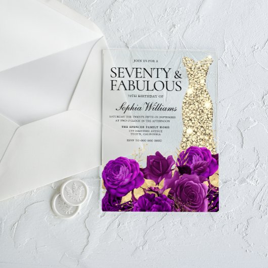 Invitations En Acrylique Robe d'or Fleurs violettes 70e fête d'anniversaire