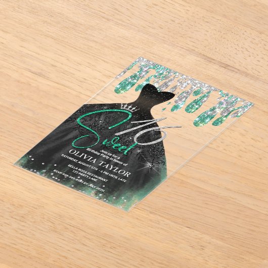 Invitations En Acrylique Robe noire verte élégante douce 16 monogramme (Poser)