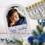 Invitations En Acrylique Snowflakes Arched Photo Happy Hanoukka Greeting<br><div class="desc">Un design simple mais élégant qui reflète l'esprit de la saison — cette carte de voeux acrylique claire présente des flocons de neige délicats et festifs éparpillés à travers la surface, créant un charme léger et hivernal. Au centre, une découpe photo voûtée encadre le moment de vacances chéri de votre...</div>