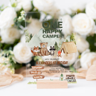 Invitations En Acrylique Un joyeux campeur en forêt pour l'anniversaire des