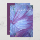 Invitations floraux pourpres bleus élégants de (Devant / Derrière)