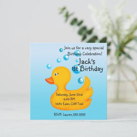 Invitations mignonnes en caoutchouc d'anniversaire (Debout devant)