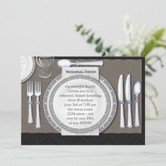 Invitations noires élégantes de dîner de (Debout devant)