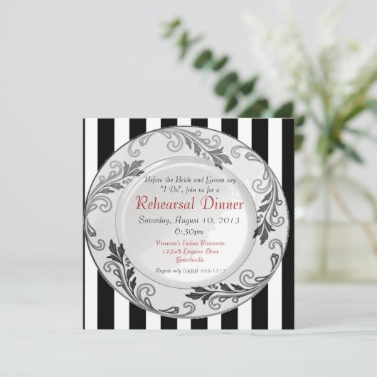 Invitations noires et blanches de dîner de (Debout devant)