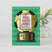 Invitations personnalisables à billes de football  (Debout devant)