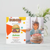 Invitations personnalisables de Burger Party pour  (Debout devant)