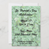 Invitations personnalisées Green White Shamrocks (Dos)