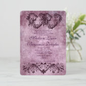 Invitations pourpres de mariage de doubles coeurs (Debout devant)
