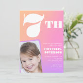 Invitations rose 7e anniversaire Colorful Photo (Debout devant)