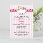 Invitations roses chatouillées de douche de bébé (Debout devant)